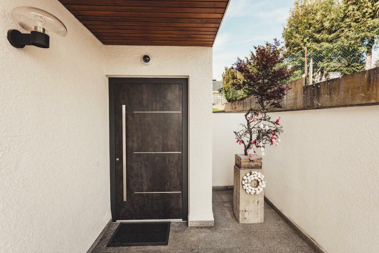 O-apartment *
